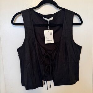 OAK + FORT Sleeveless Women's Top! New with tags.
